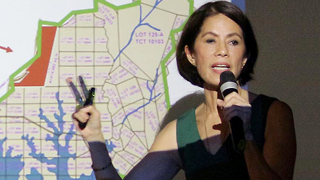 CLOSURE. Environment Secretary Gina Lopez announces the closure of mining operations of 23 mining firms. File photo by Joel Liporada/Rappler  